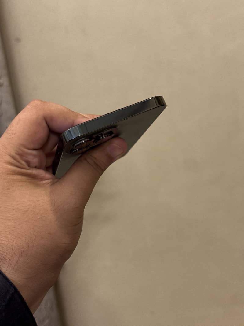 Apple iPhone 13 Pro Max 5