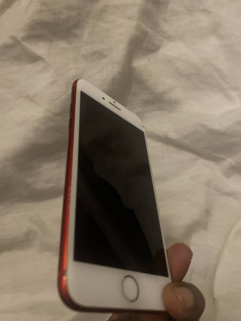 Apple iPhone 7 1