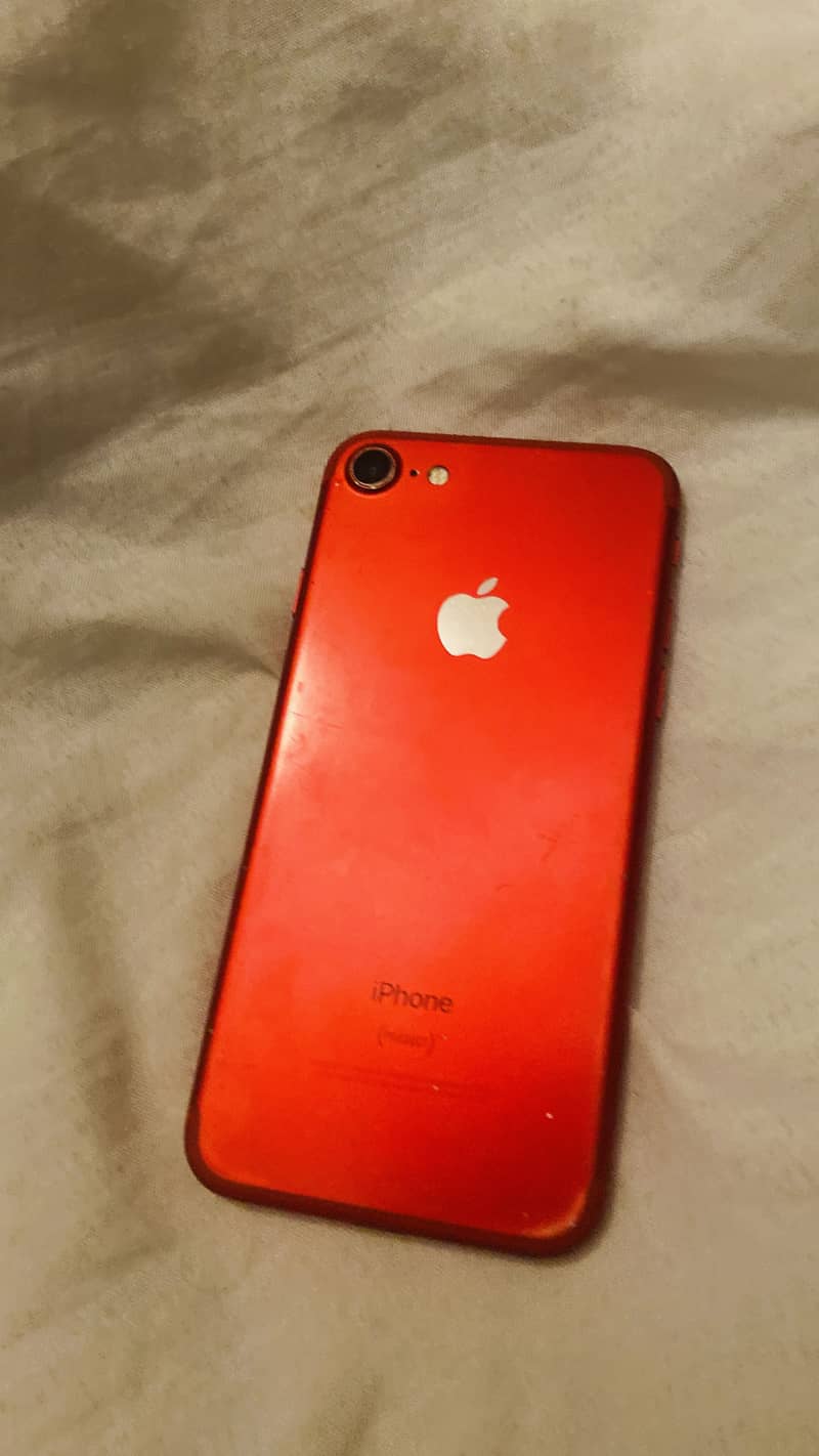 Apple iPhone 7 2