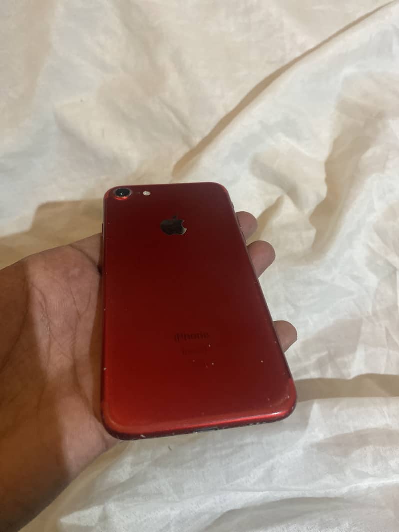 Apple iPhone 7 3