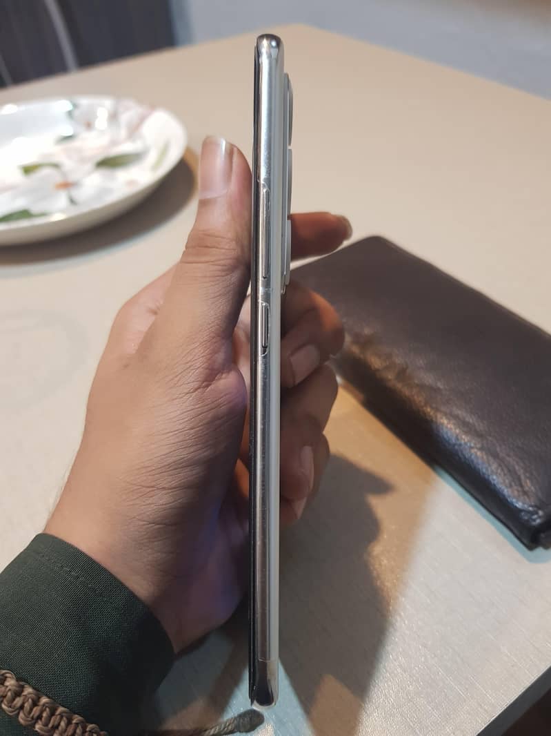 Tecno spark 40 pro plus 2