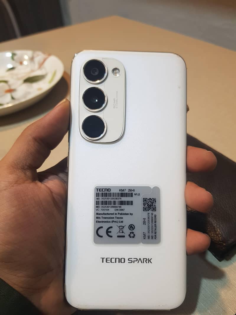 Tecno spark 40 pro plus 5