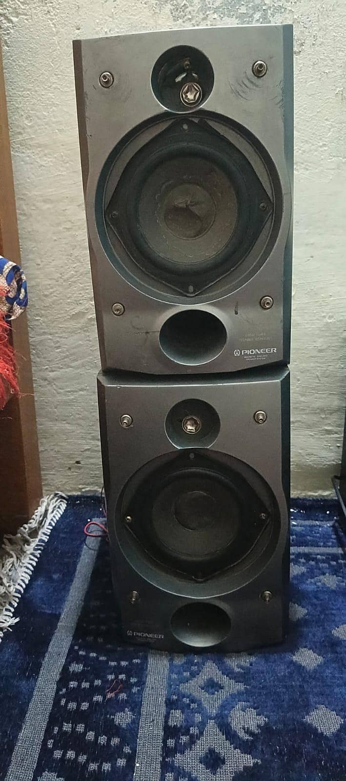speaker 0