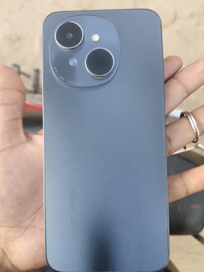 Tecno Spark Go 1