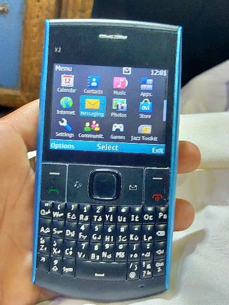 Nokia X2-01 1