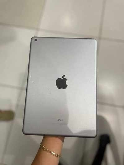 Apple iPad 9th Generation 64GB WiFi + Original Box | 10/10 Condition