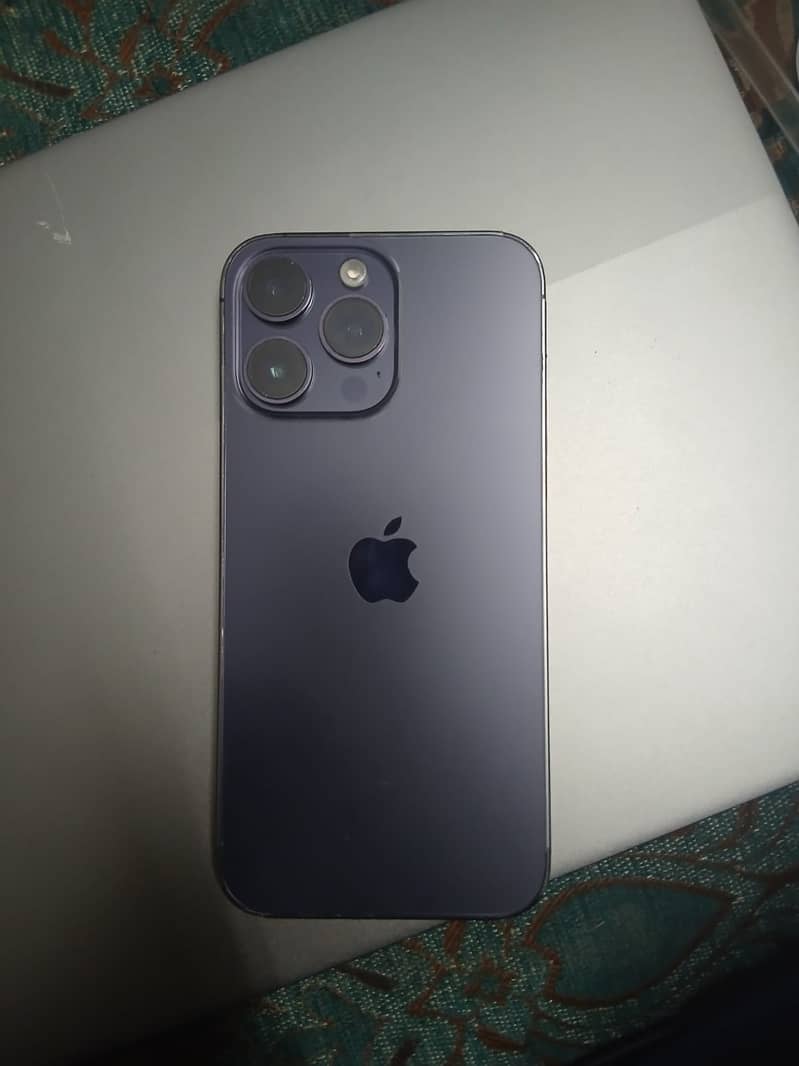 Apple iPhone 14 Pro Max 0