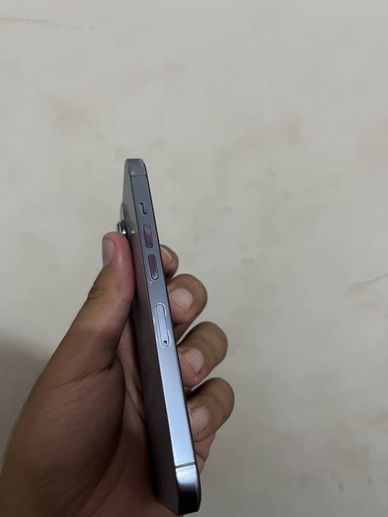 Apple iPhone 13 Pro 1
