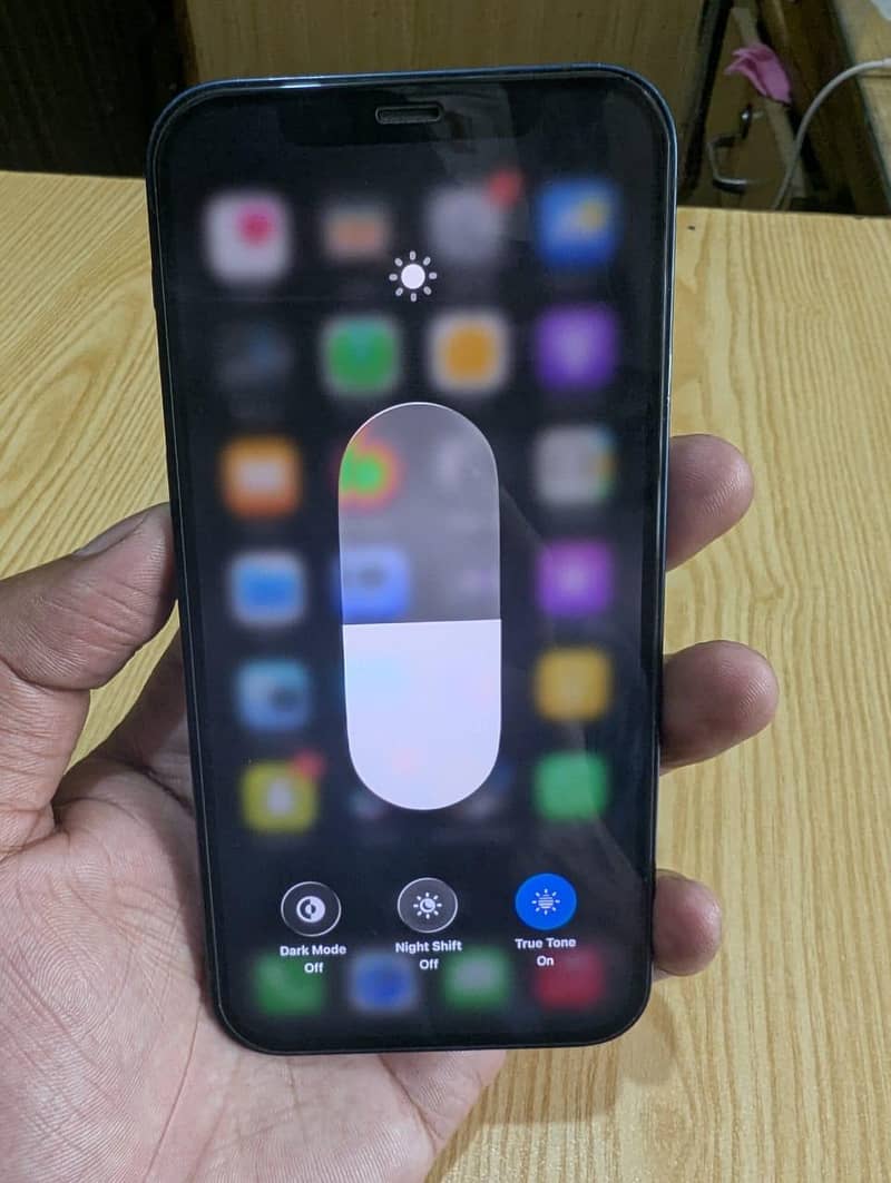 Apple iPhone 12 2