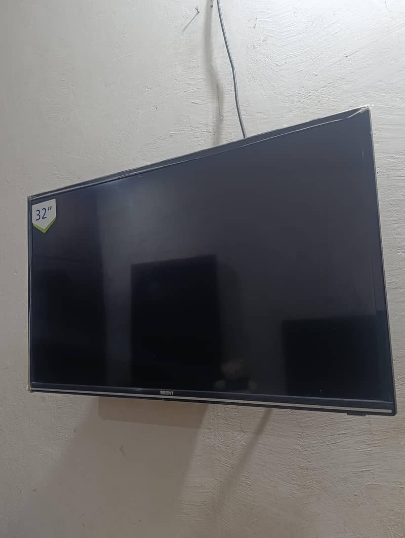 Orient led 32 4