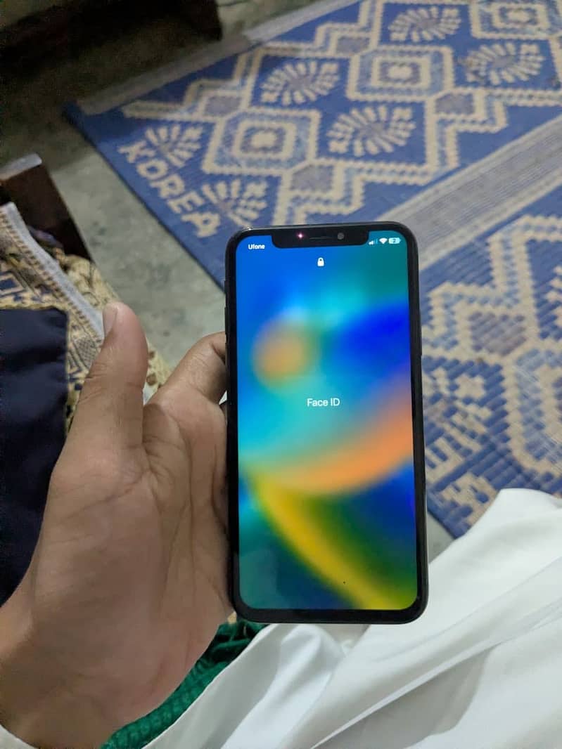 Apple iPhone X 6
