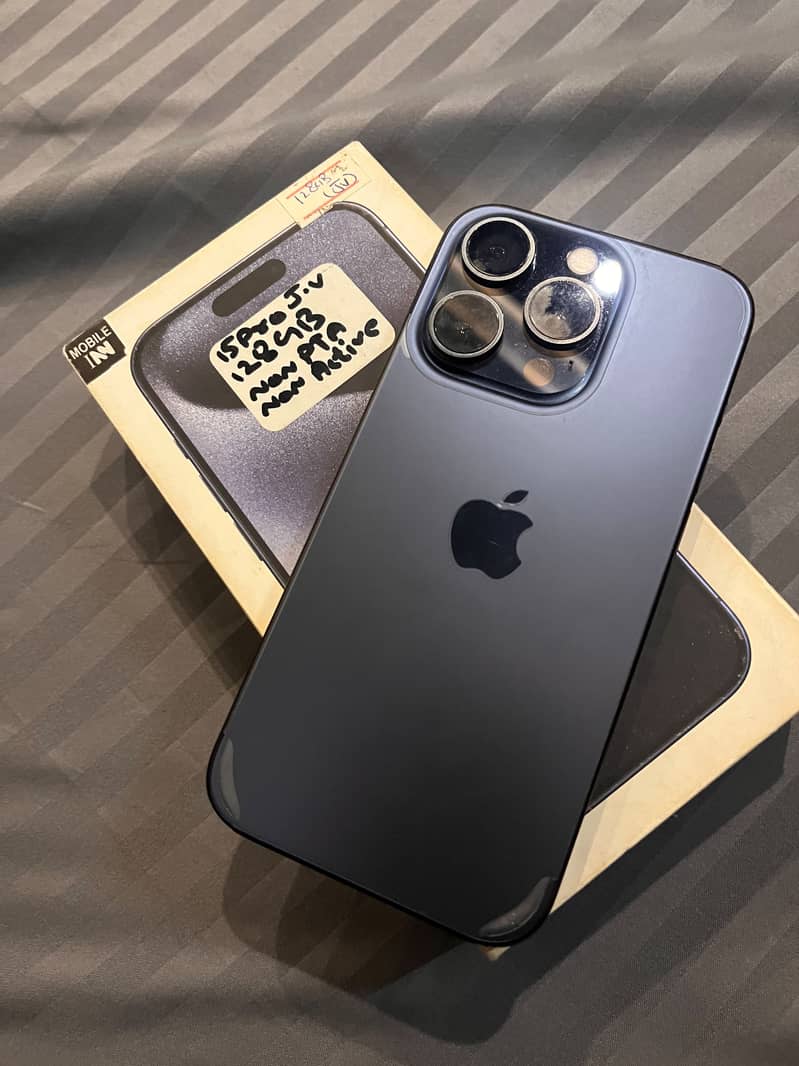 Apple iPhone 15 Pro 0