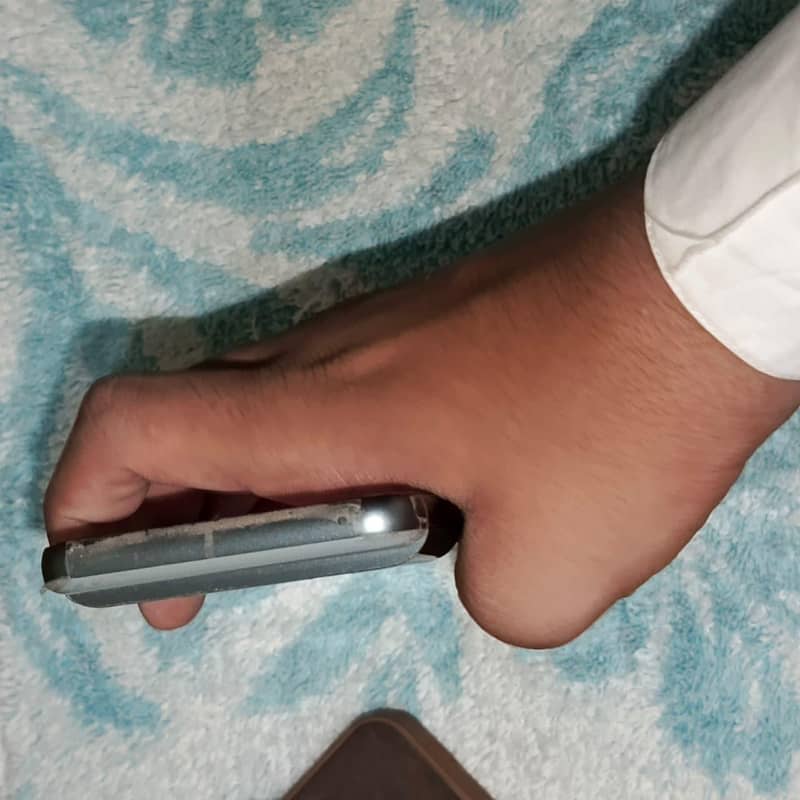 Google Pixel 8 3
