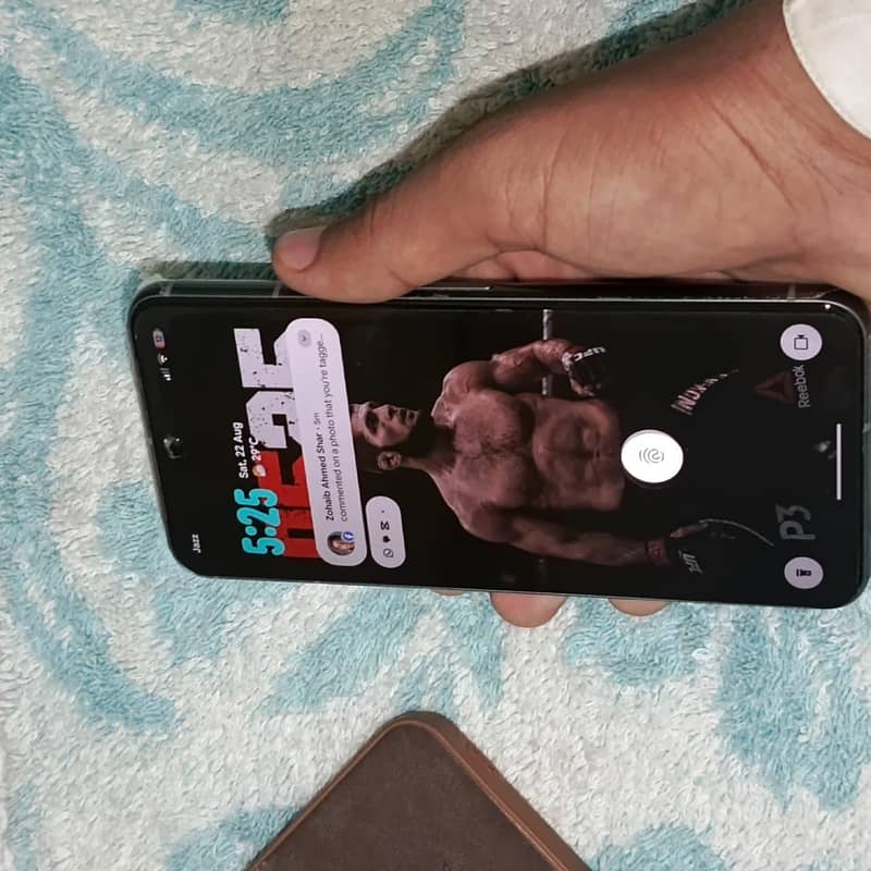 Google Pixel 8 5