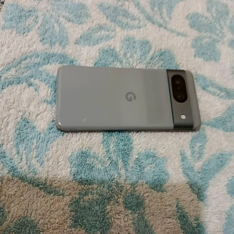 Google Pixel 8 7