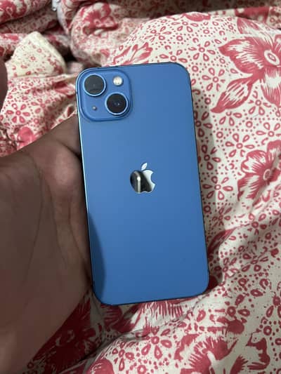 Apple iPhone 13