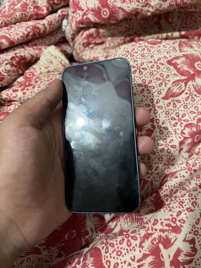 Apple iPhone 13 7
