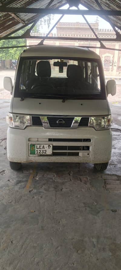 Nissan Clipper 2012
