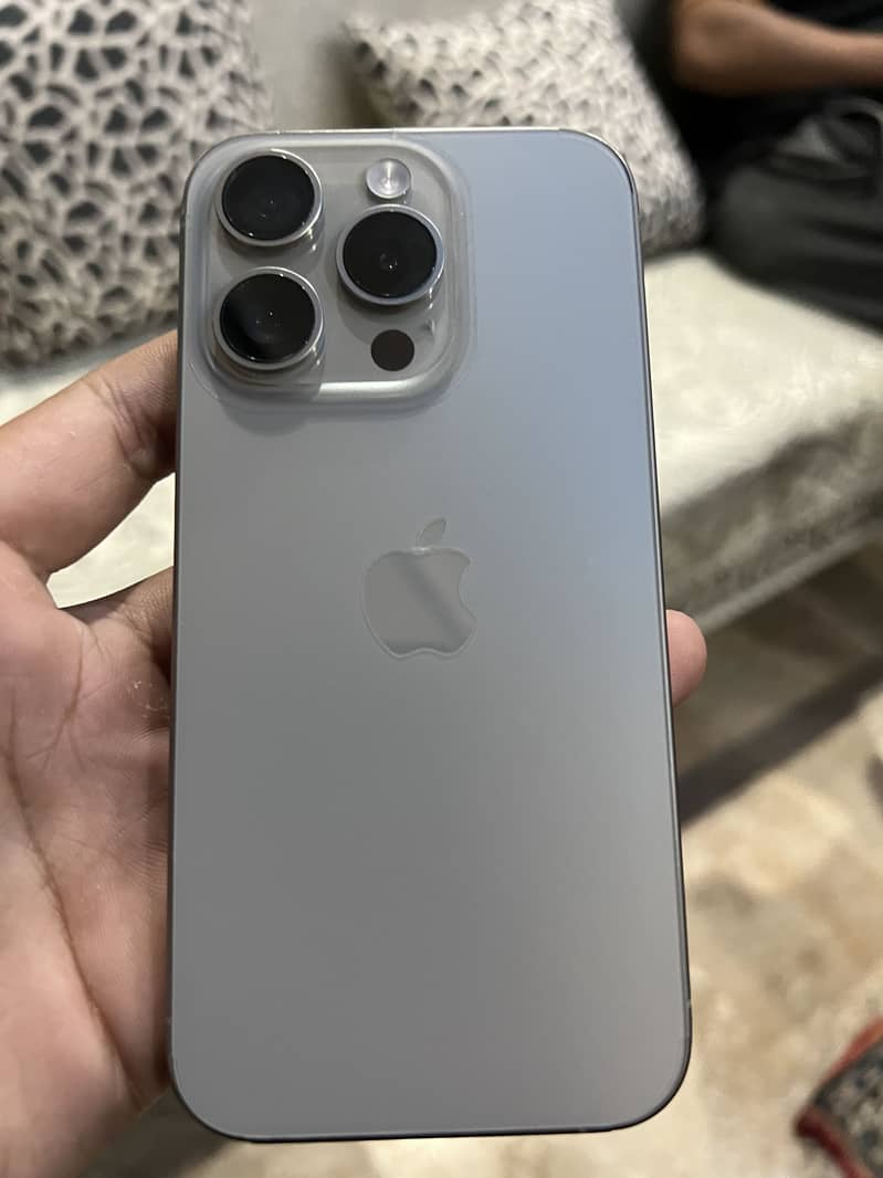 Apple iPhone 15 Pro 1