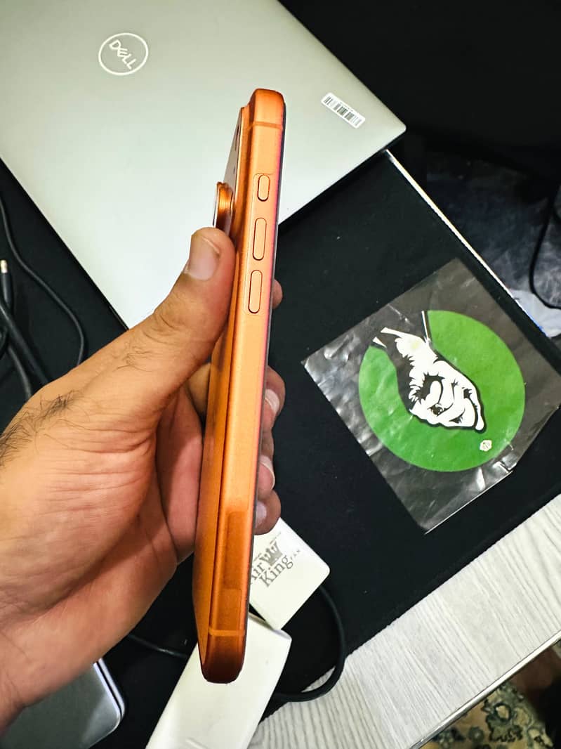 Apple iPhone 17 Pro Max 2
