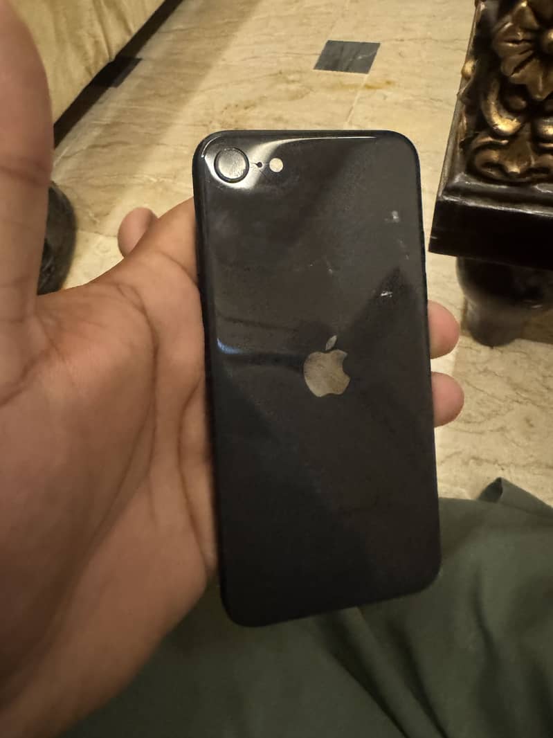 Apple iPhone SE 3