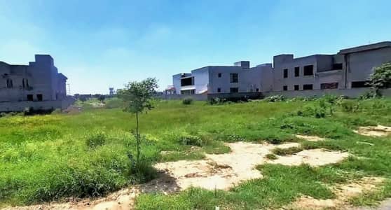 1 Kanal Prime Location Plot No. 355 Available in DHA Phase 7 Block Y Direct Approach from 150 Ft Road & Avenue 13 | Ideal for Investment & Construction