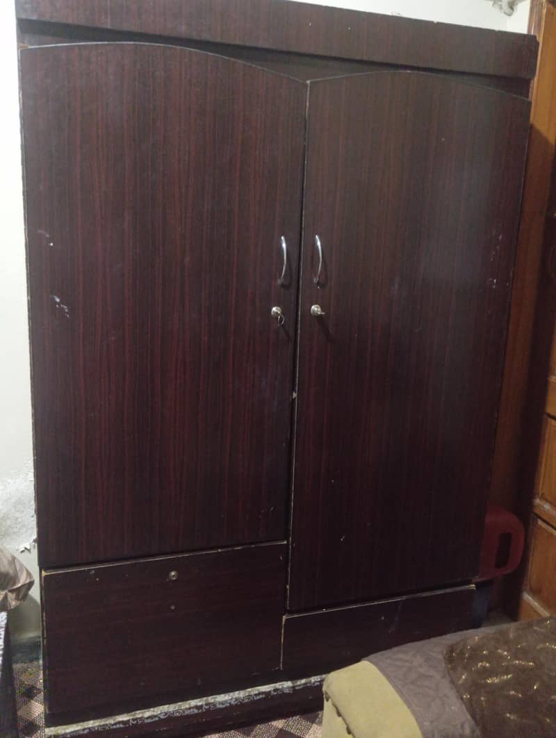 wardrobes 0