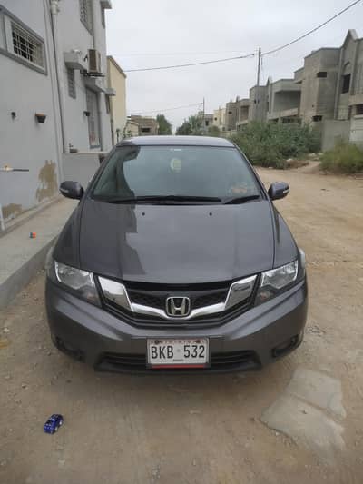 Armed officer used well maintained Honda city
