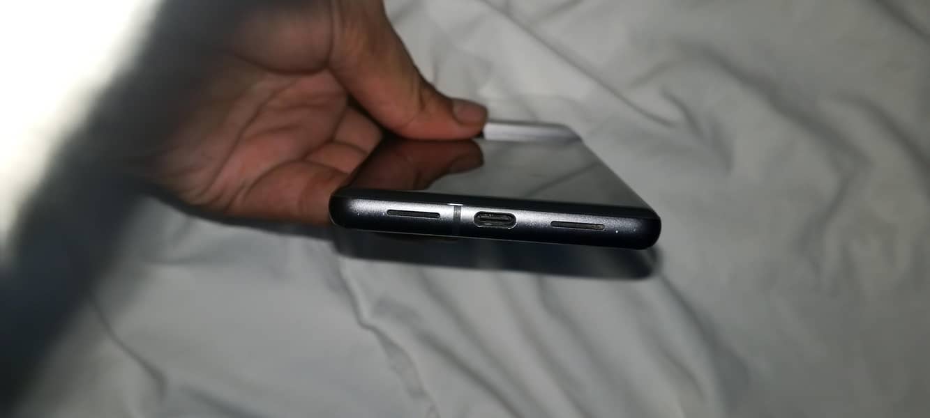 Google Pixel 7 4