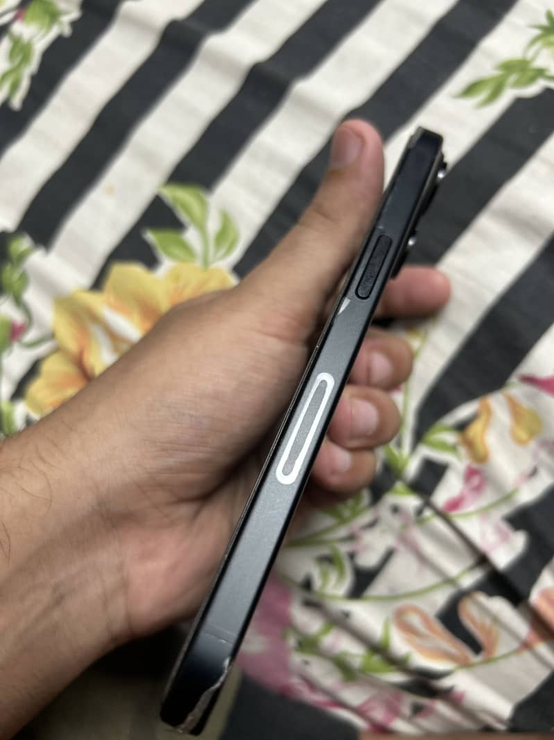 Apple iPhone 15 2