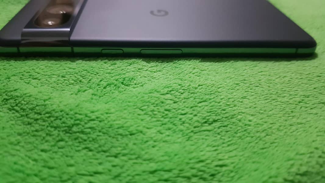 Google Pixel 8 Pro 5
