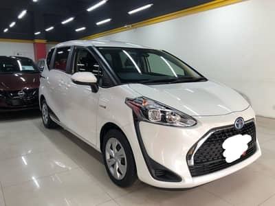 Toyota Sienta 2019