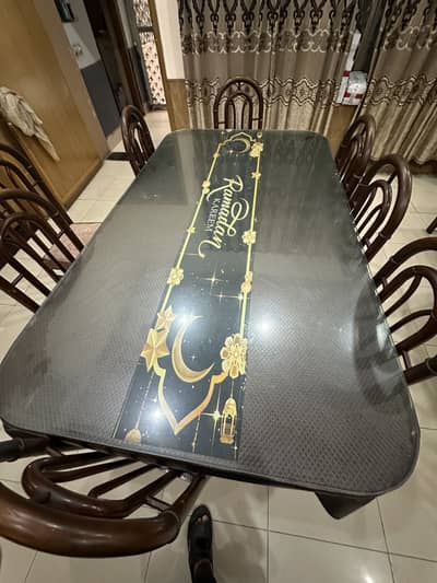 Dinning table 8 seaters