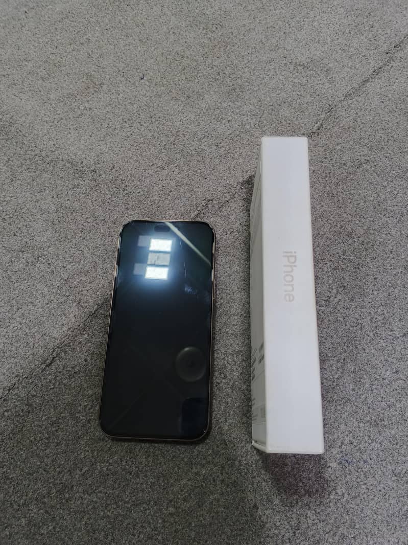 Apple iPhone 16 Pro Max 4