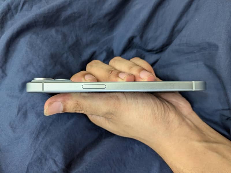 Apple iPhone 15 2