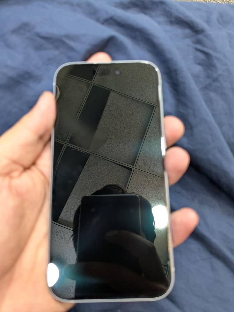 Apple iPhone 15 5