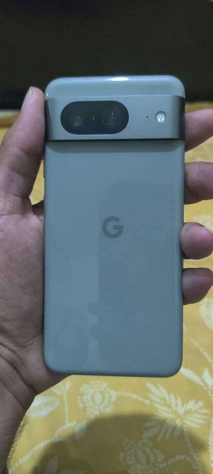 Google Pixel 8 3