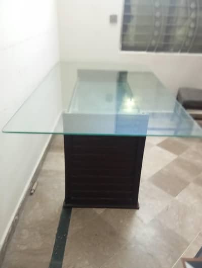 glass dining table