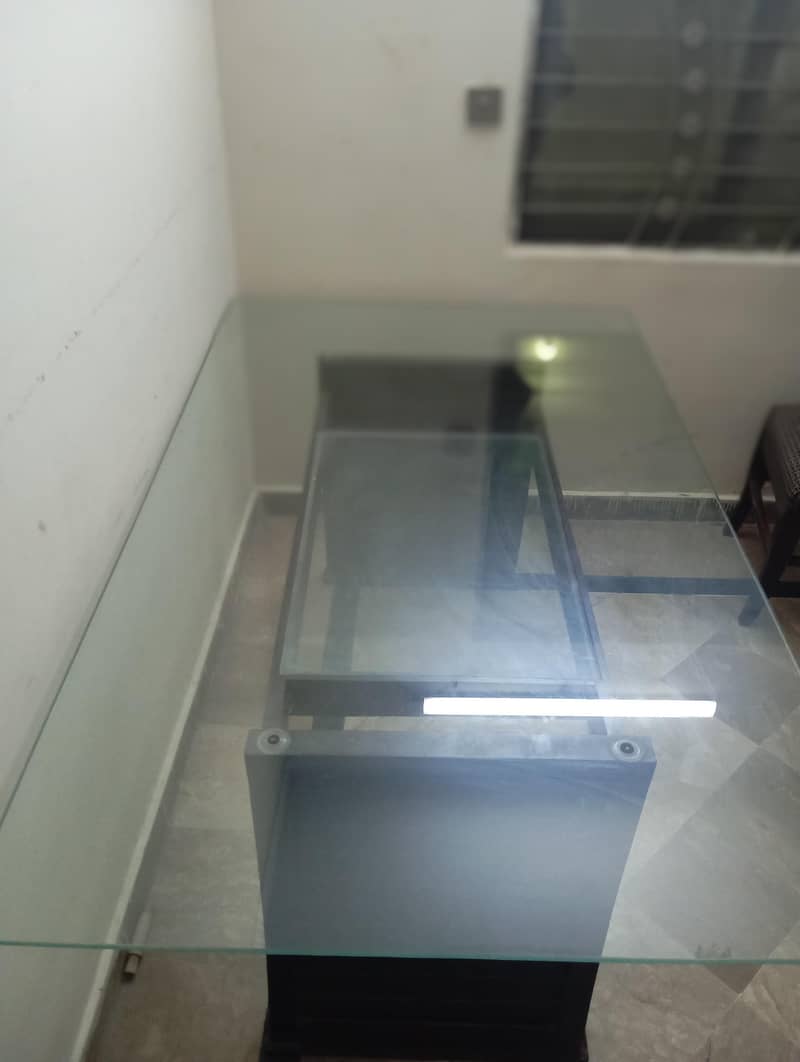 glass dining table 2