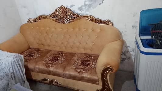 Beautiful Royal 6-Seater Sofa Set – 3+2+1