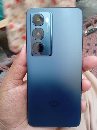 Itel City 100