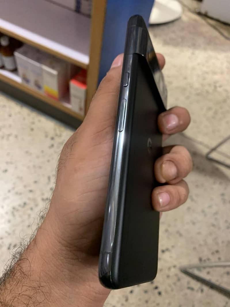 Google Pixel 8 Pro 2
