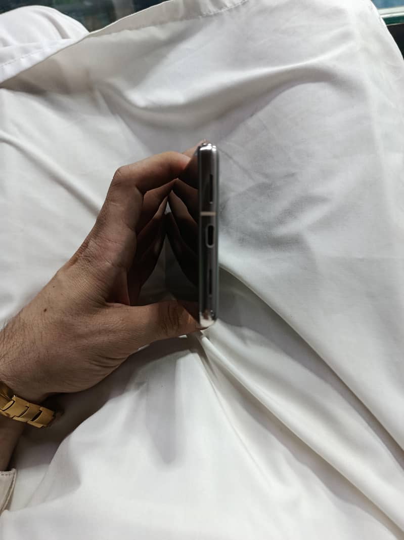 Google Pixel 7 Pro 4