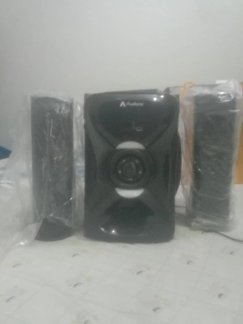 AUDIONIC best condition speaker 0
