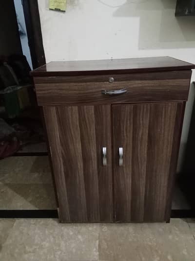 shore rack almari for sale