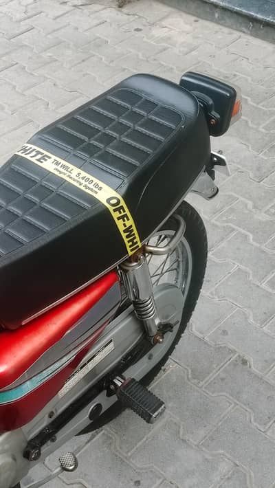 honda 125 Red colour 2014 model