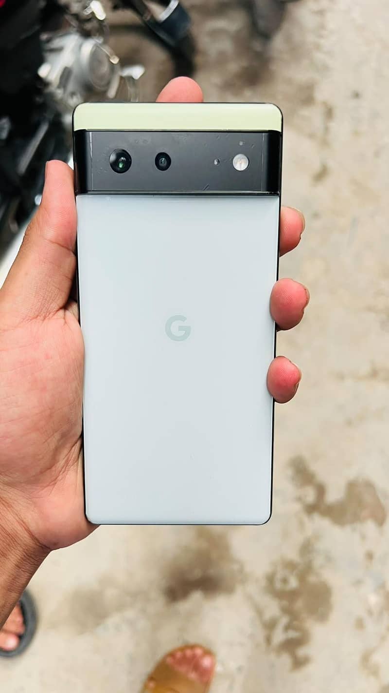 Google Pixel 6 4
