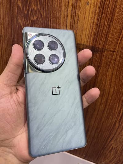 One Plus 12 10/10 cp 16/512