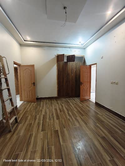 Luxrious Flat for RENT (Pics Not original