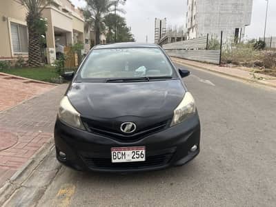 Toyota Vitz 2011